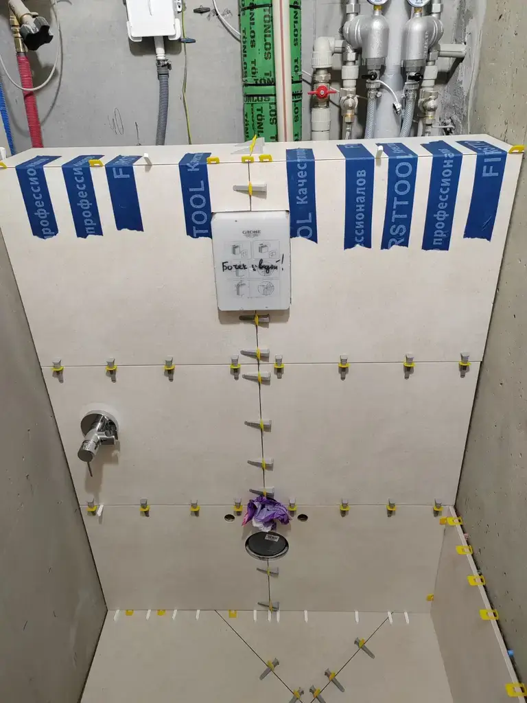 Монтаж плитки и скрытые инженерные узлы